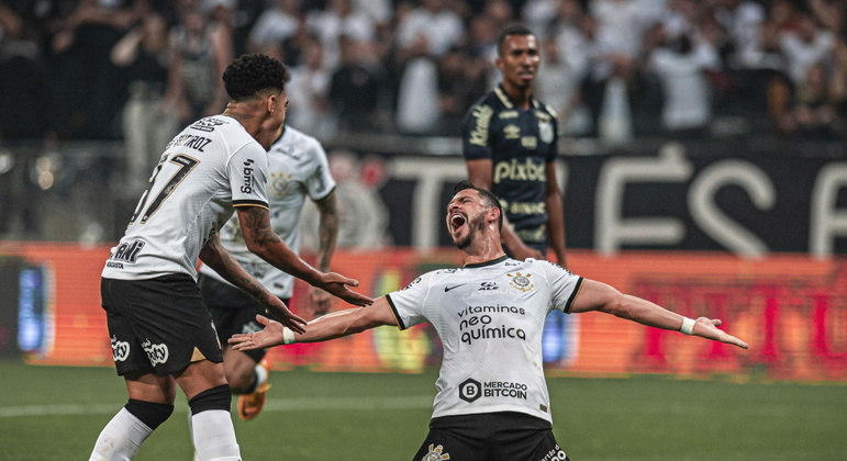 giuliano-du-queiroz-corinthians-santos-22062022224104878.jpeg